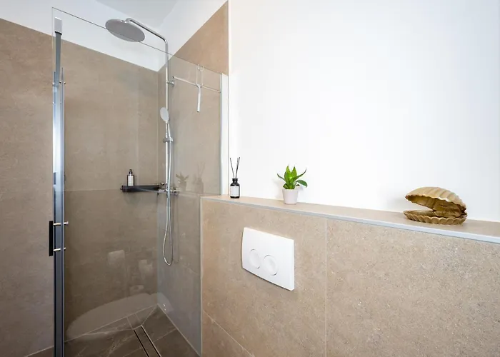 Lux Apts Deluxe Apartment-zentral-messe-kueche * קלן