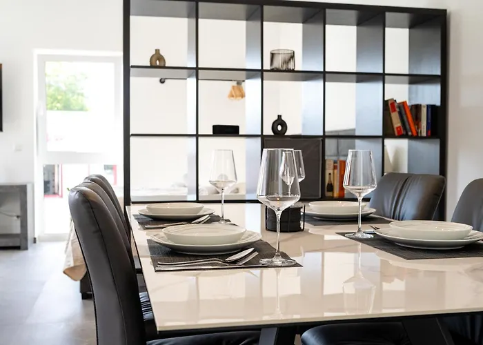 Lux Apts Deluxe Apartment-zentral-messe-kueche דירה *